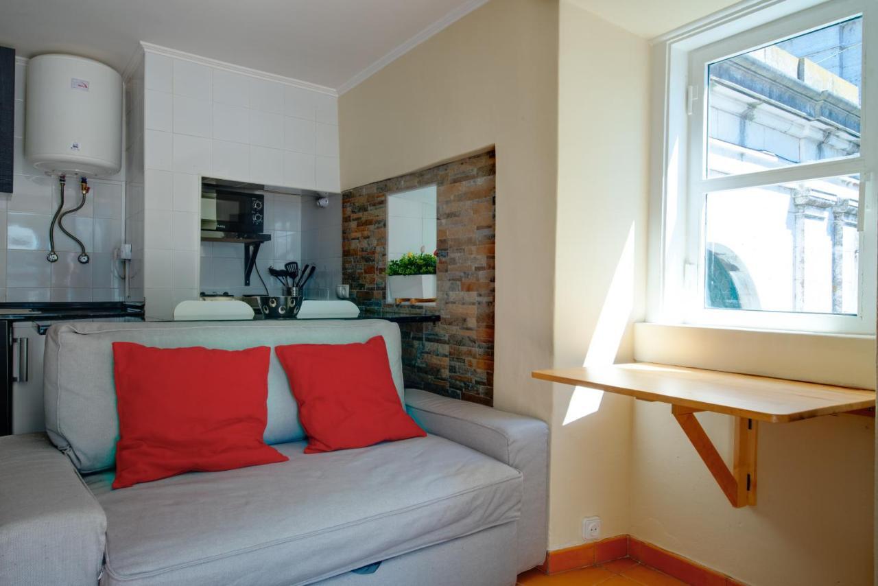 Cosy By The Flea Market And Tram 28 Apartment Lissabon